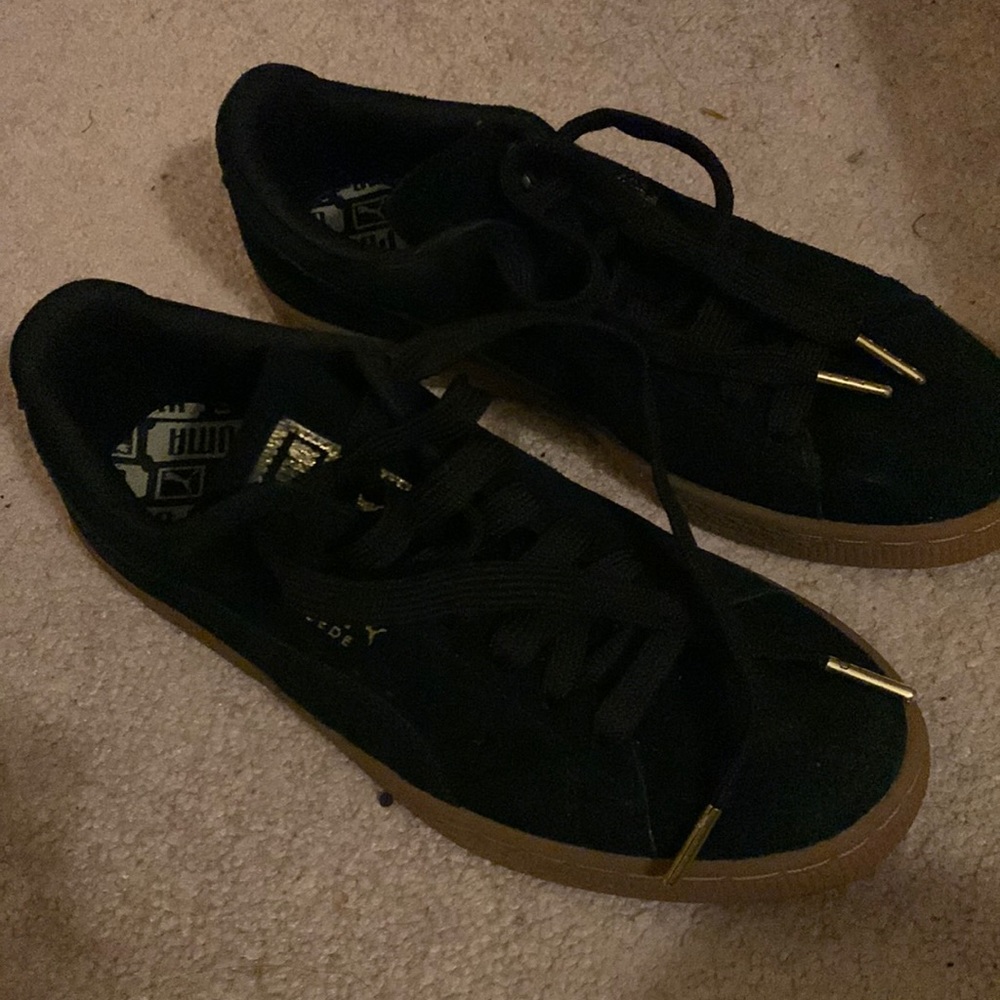Puma women’s sneakers